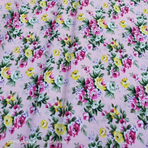 Tela estampada romántica fondo rosa flores amarillas - Imagen 2