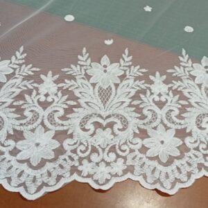 Tul bordado TIANA blanco roto