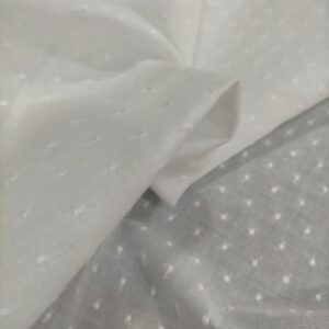 Tela Batista Suiza bordada plumeti